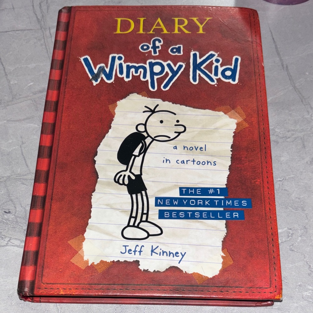 JEFF KINNEY “Diary of A Wimpy Kid - Greg Heffley’s Journal” Book